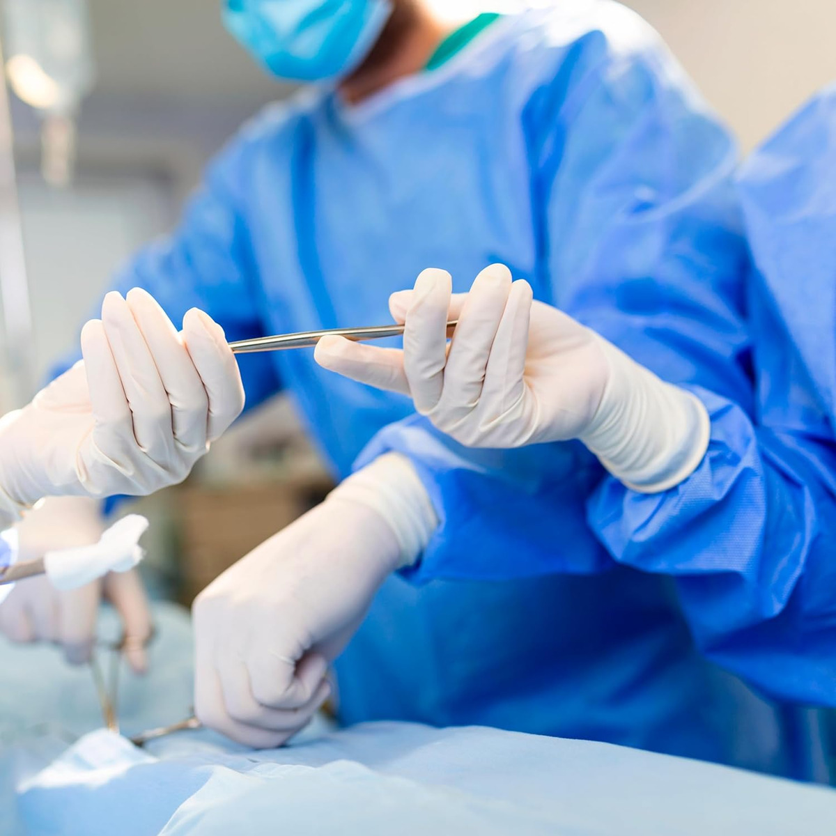 3 Stück 45gsm SMS Dreischichti – Medical Lab Gown Bewertung und Preis